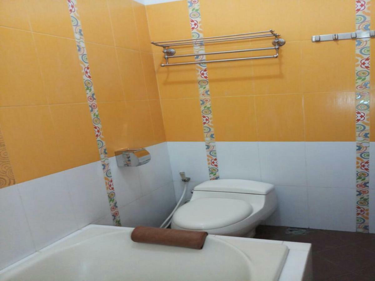Seventeen Homestay Бандунг Екстер'єр фото